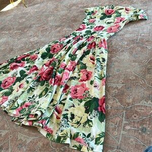 Vintage Expo Rose Romantic Dress